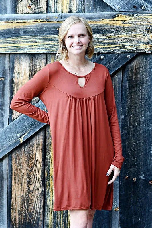 Long Sleeve Keyhole Knit Dress in Cognac